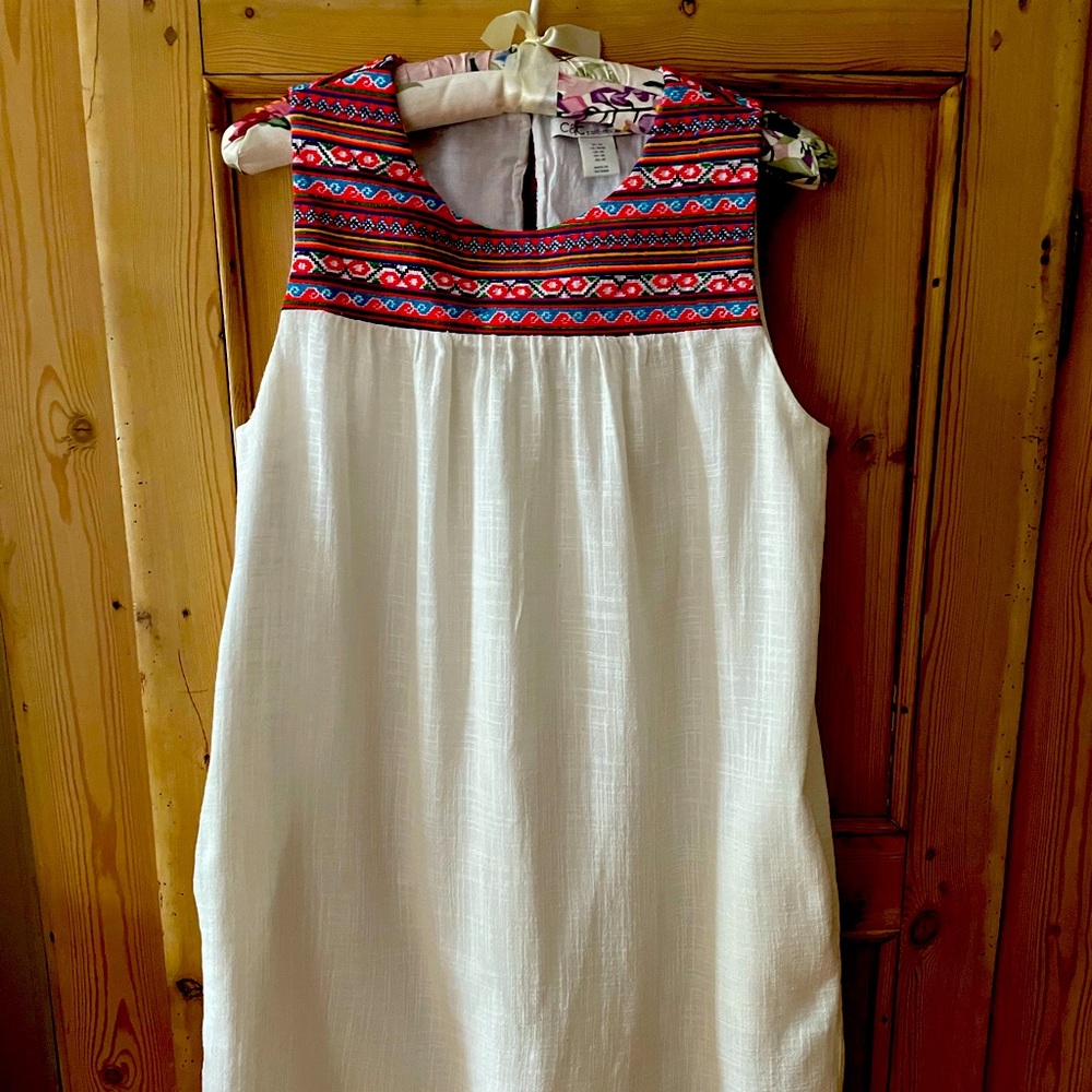 C&C California Medium Embroidered Shift Dress